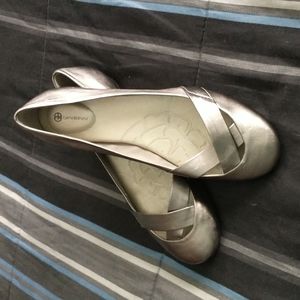Gianni Bernini Flats Size 8